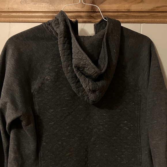 LL Bean quilted full-zip hoodie - Picture 4 of 9